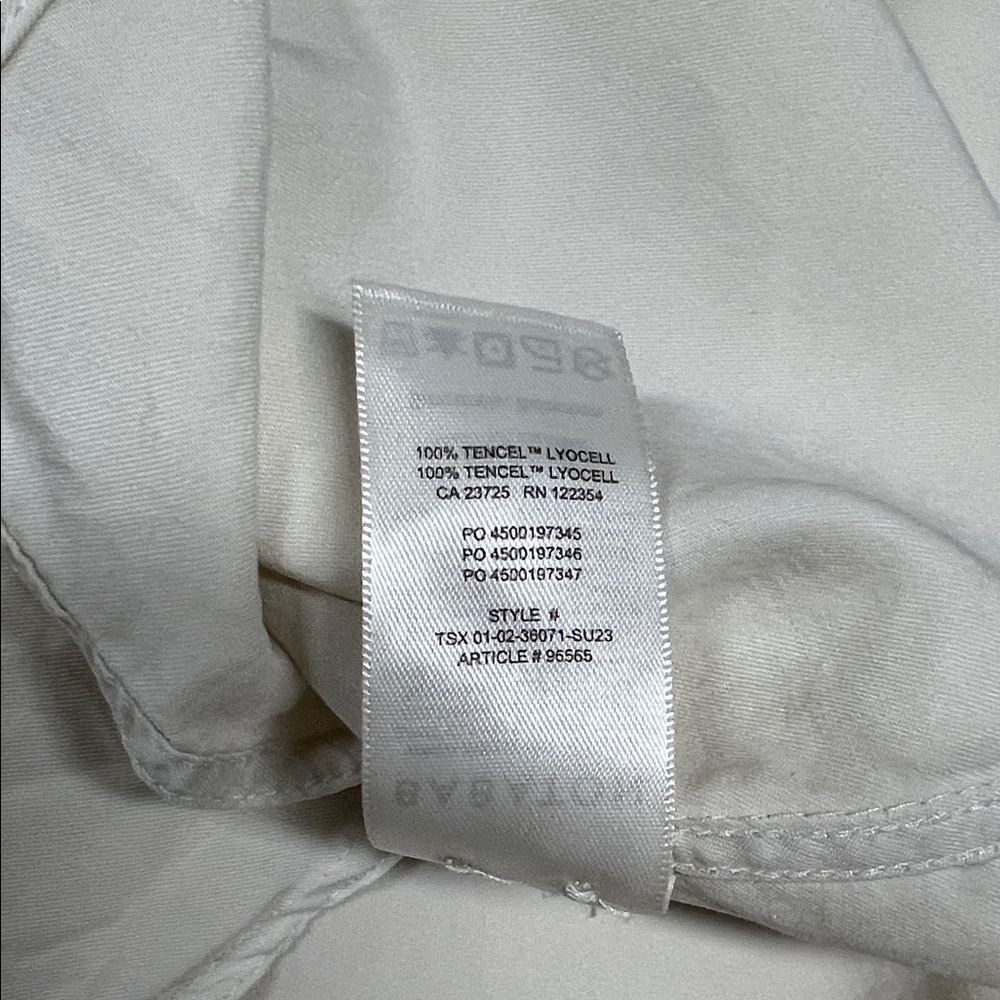 Aritzia Cream Button-Up Shirt - Picture 6 of 6